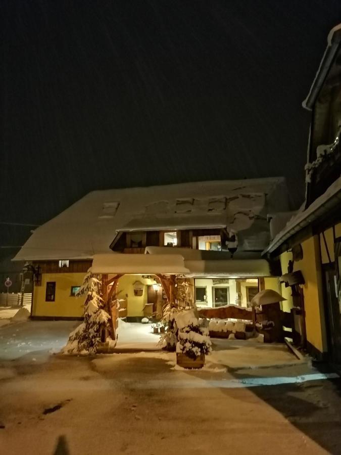 Landgasthof Plohnbachtal Ug Otel Lengenfeld  Dış mekan fotoğraf